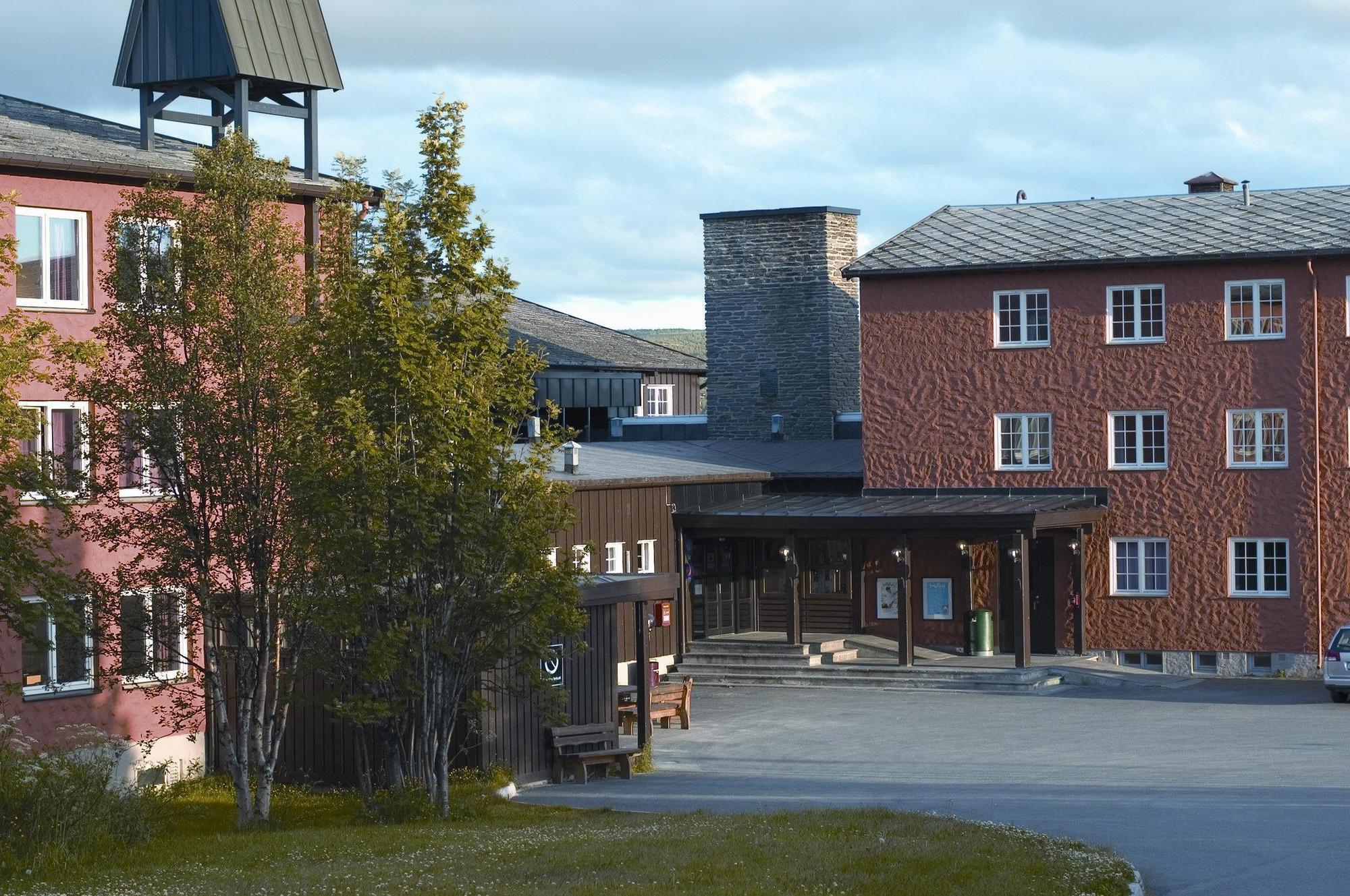 Roros Hotell - Bad & Velvaere Exterior foto